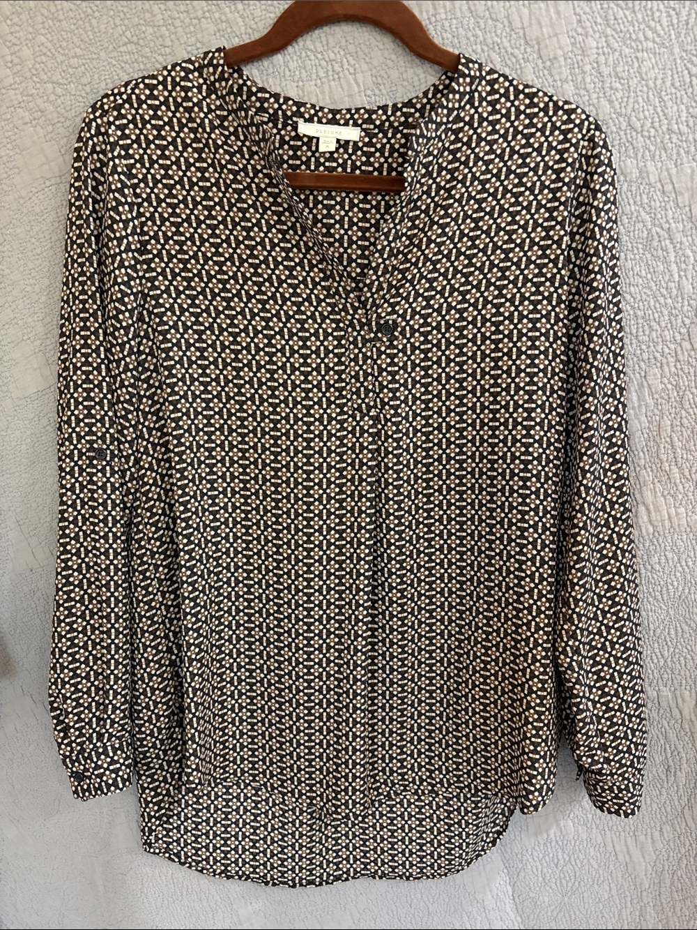 Pleione Neutral Geo-Print Long Sleeve Blouse - Black/White